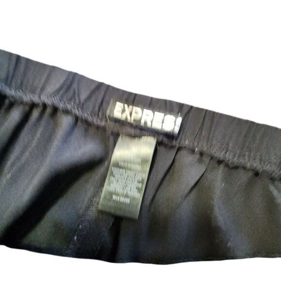 Black Pom-Pom Trim Elastic Waist Shorts By Express Womens size L - Picture 3 of 3